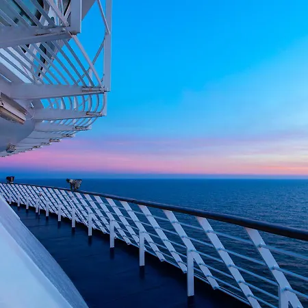 Viking Line Ferry Gabriella - One-way Journey From To Stockholm ヘルシンキ